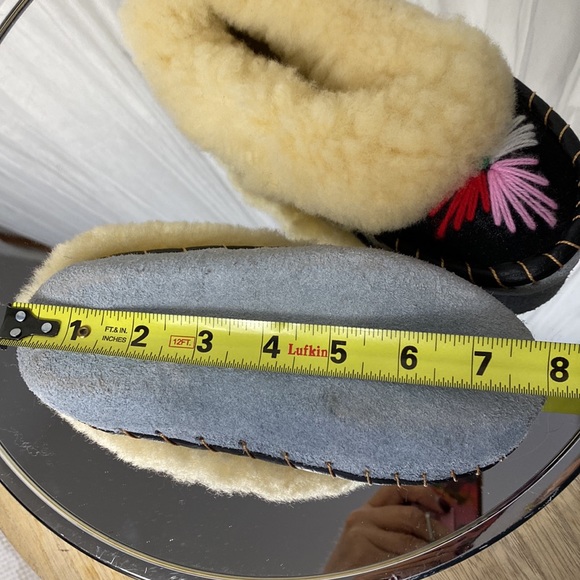 REDUCED!! Hand made kids slippers - Picture 7 of 9